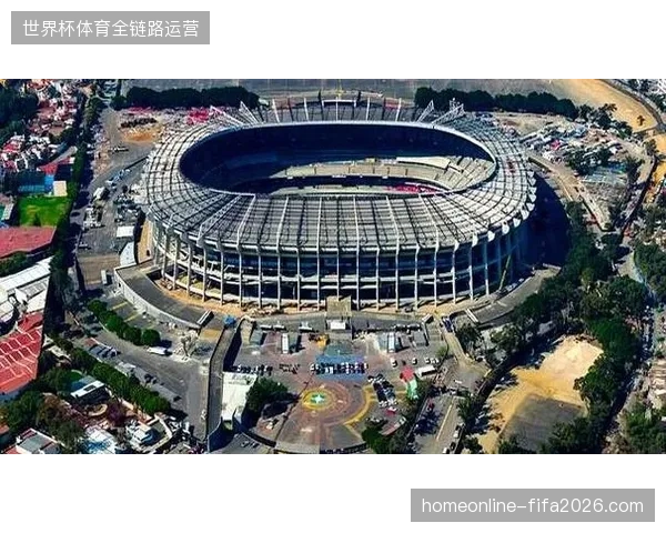 东道主墨西哥将利用阿兹特克球场的高原优势，在前场实施高压逼抢冲击南非队体能
